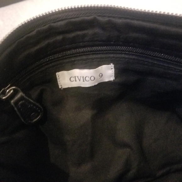 Civico 9  Over the shoulder plus. - Picture 6 of 8